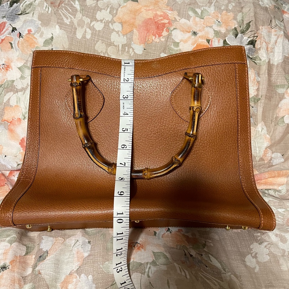Gucci Brown Leather Bamboo Handle Shoulder Bag